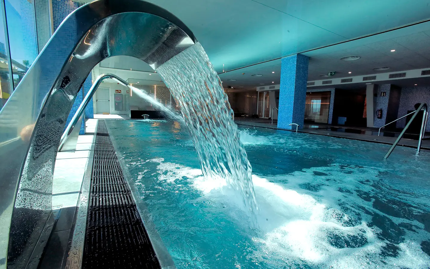 Penyediaan Peralatan & Bahan Kimia Kolam Renang